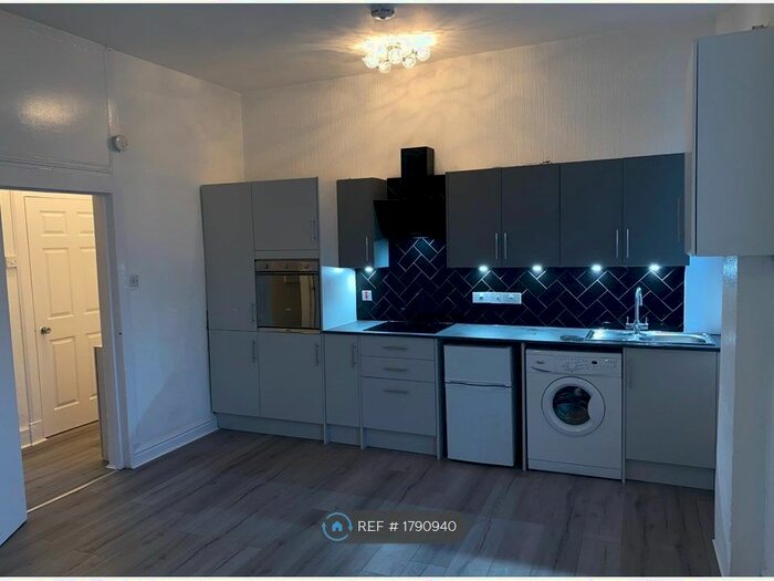 2 Bedroom Flat To Rent In North Hamilton Street, Kilmarnock, KA1