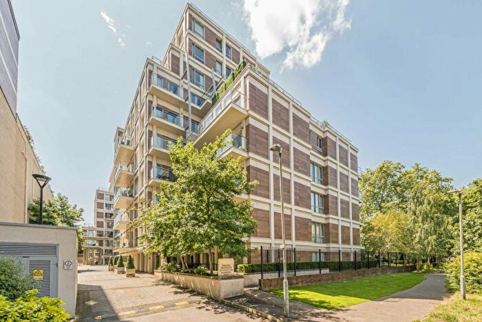 2 Bedroom Flat To Rent In Henry Macaulay Avenue, Kingston Upon Thames, KT2