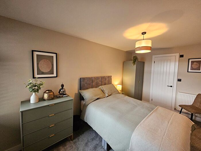 Flat To Rent In Douglas Road Maidstone., ME16