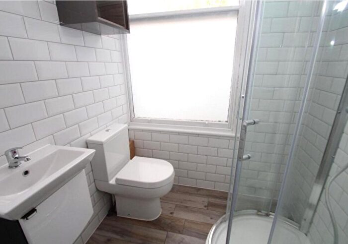 1 Bedroom Flat To Rent In Leonard Street, London, EC2A