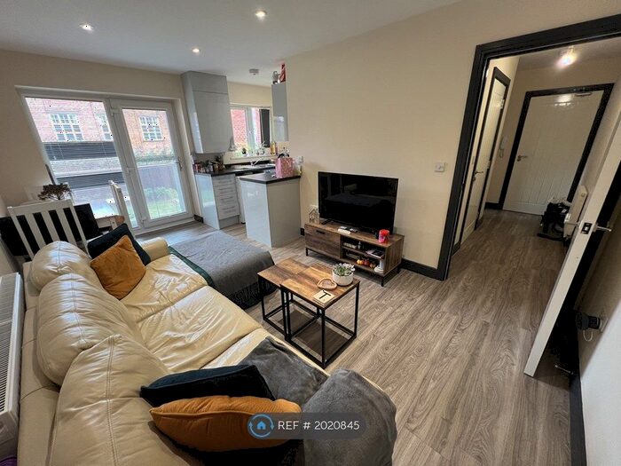 1 Bedroom Flat To Rent In Burgess Road, Leicester, LE2