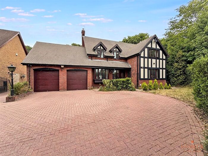 4 Bedroom Detached House For Sale In The Hawthorns, North Ferriby, HU14