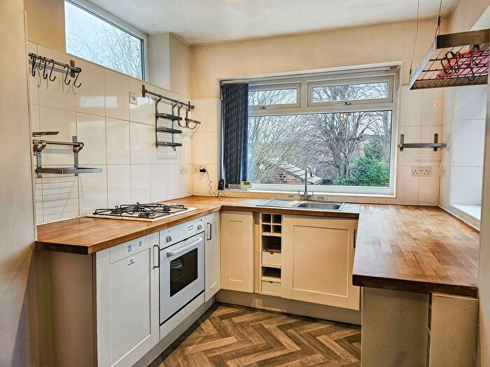 1 Bedroom Terraced House To Rent In Park Street, Batley, WF17