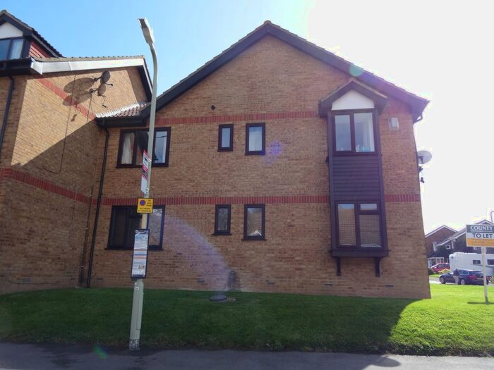 1 Bedroom Flat To Rent In Cranleigh Court, Cranleigh Gardens, CT5