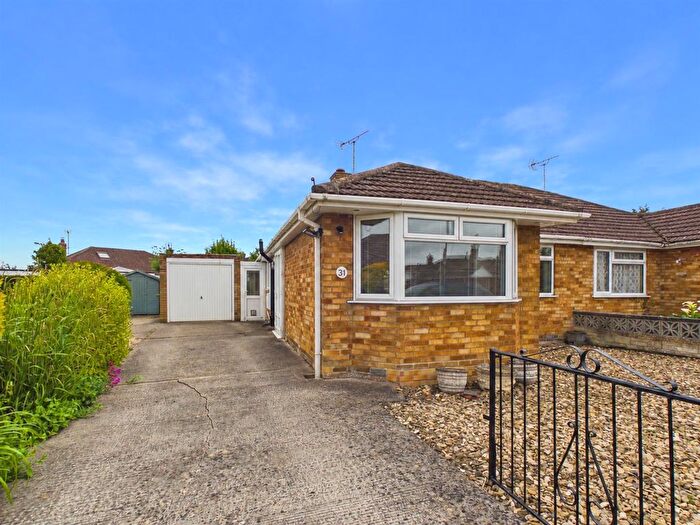 2 Bedroom Bungalow To Rent In Warden Hill, Cheltenham, GL51