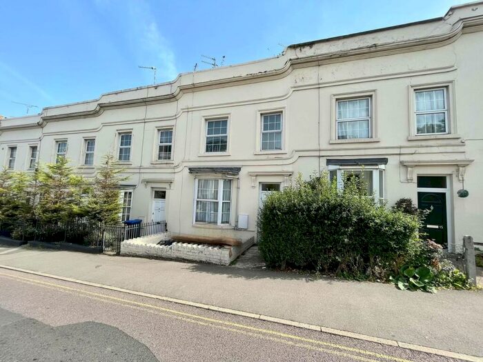 1 Bedroom Apartment To Rent In Room, Tachbrook Road, Leamington Spa, CV31