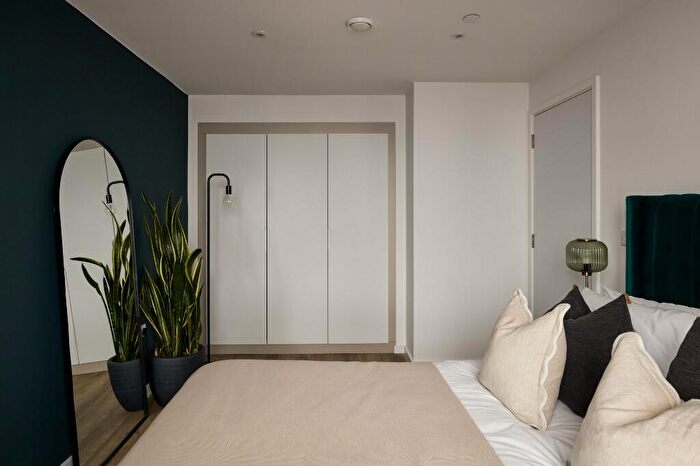 1 Bedroom Flat To Rent In Flat, Swan Street, Manchester, Greater Manchester, M4