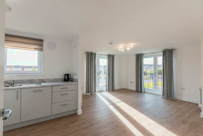 2 Bedroom Flat To Rent In L &#; St Aidens Road, Edinburgh, EH16