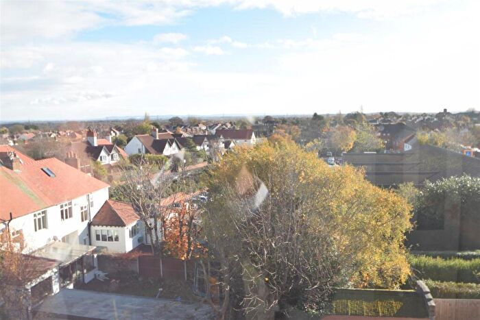 2 Bedroom Apartment For Sale In Pensby Road, Heswall, Wirral, CH60