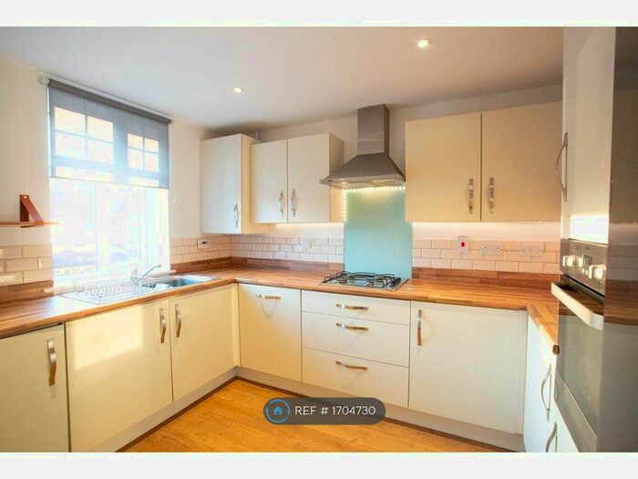 3 Bedroom End Of Terrace House To Rent In Arrowhead Close, Stapeley, Nantwich, CW5