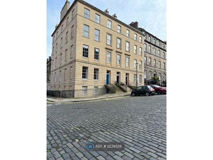 2 Bedroom Flat To Rent In St. Vincent Street, Edinburgh, EH3