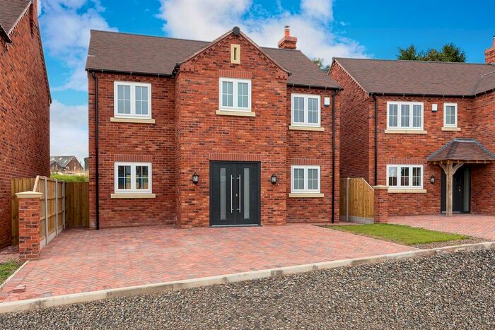 4 Bedroom Detached House For Sale In Spout Lane, The Green, Cheadle, ST10