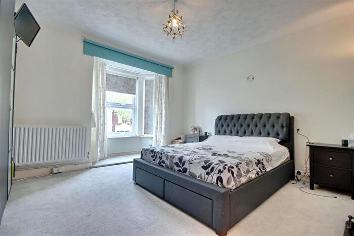 3 Bedroom Terraced House For Sale In London Road, Portsmouth, PO2