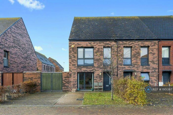 3 Bedroom End Of Terrace House To Rent In Grieve Crescent, Edinburgh, EH4