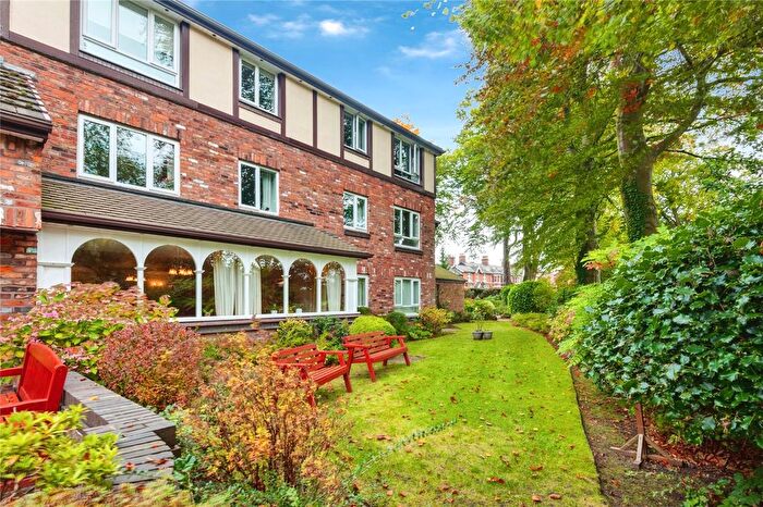 1 Bedroom Flat For Sale In Tabley Road, Knutsford, Cheshire, WA16