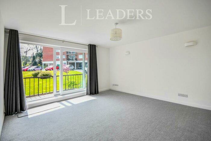 2 Bedroom Apartment To Rent In Belle Vue Road, Bournemouth, BH6