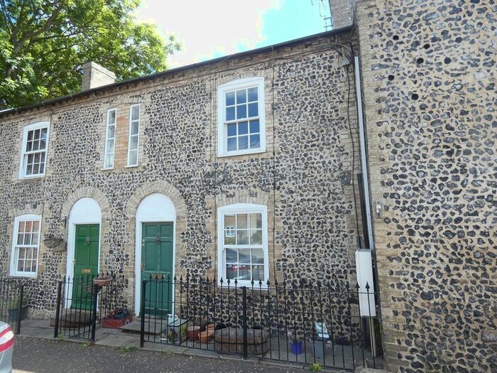 1 Bedroom Flat To Rent In White Lion Cottages, The Street, Croxton, IP24
