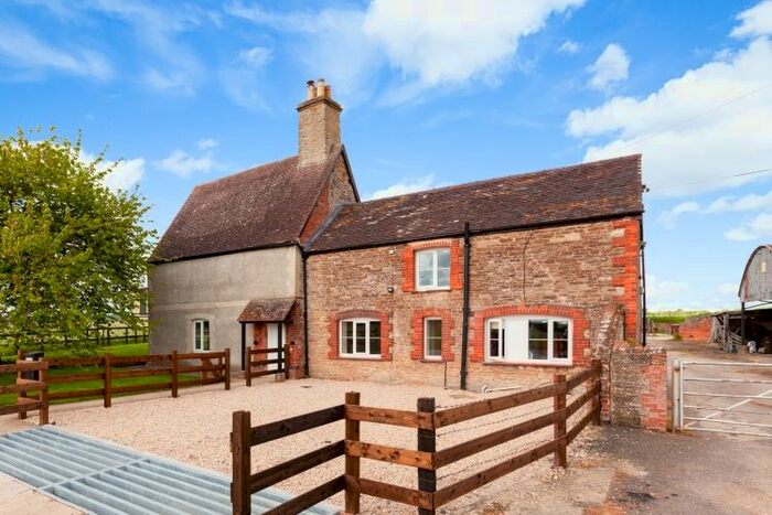 3 Bedroom Farm To Rent In Newbridge, Witney, OX29