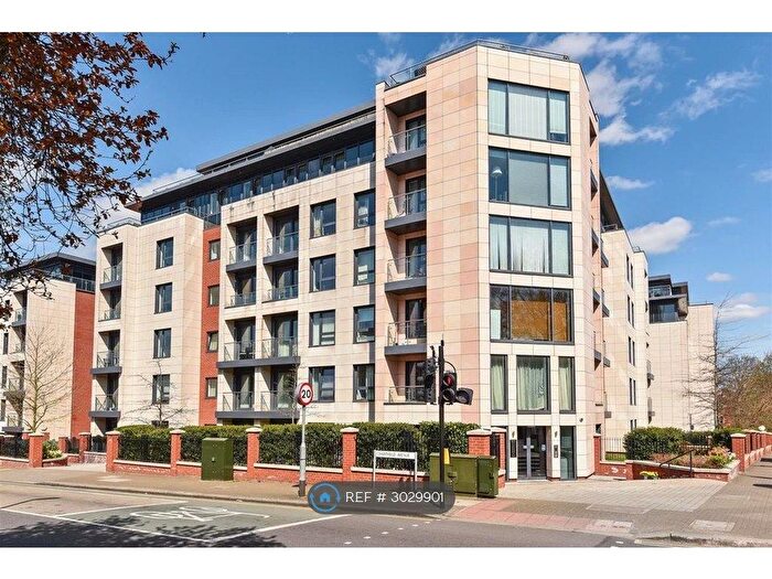 1 Bedroom Flat To Rent In Putney Hill, London, SW15