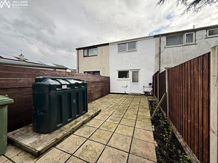 2 Bedroom Town House For Sale In Tyn Rhos, Gaerwen, Anglesey, LL60