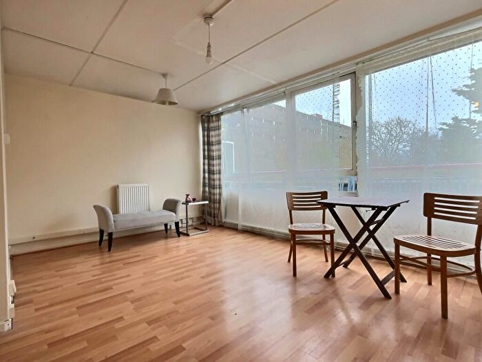 4 Bedroom Flat To Rent In Beaconsfield Road, London, SE17