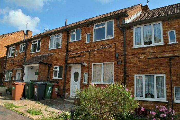 1 Bedroom Maisonette To Rent In The Grove, Potters Bar, Hertfordshire, EN6