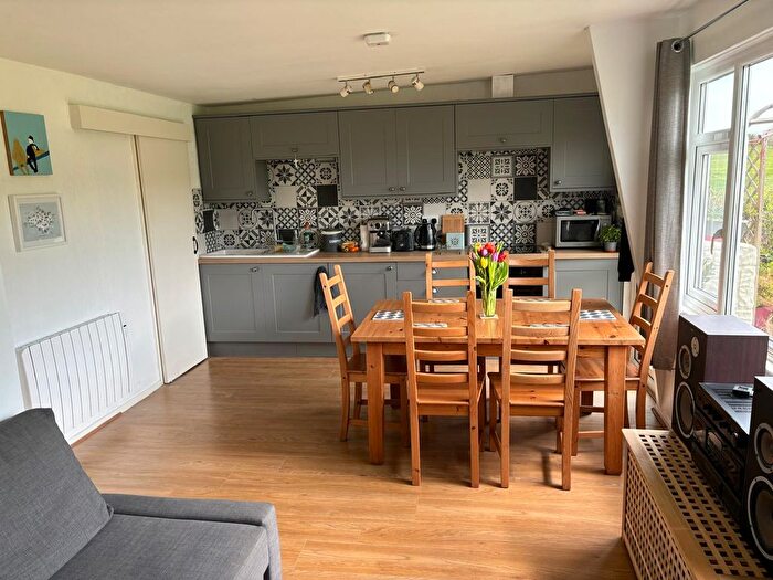 2 Bedroom Terraced Bungalow For Sale In Madeira Road, Ventnor, PO38
