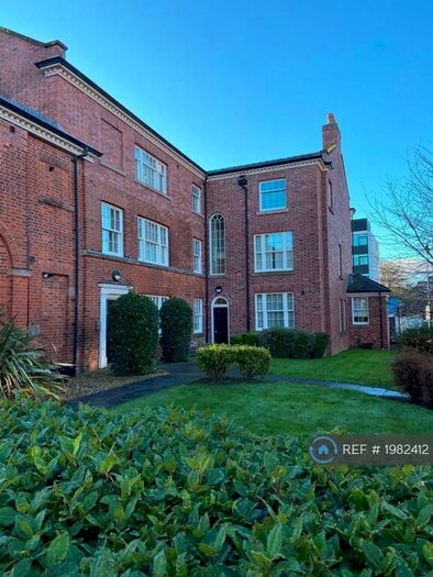 1 Bedroom Flat To Rent In Higher Hillgate, Stockport, SK1