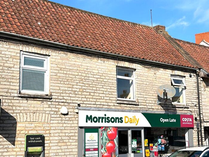 2 Bedroom Apartment For Sale In High Street, Street, BA16