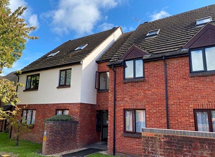 1 Bedroom Flat For Sale In Windrush Court, High Wycombe, HP13