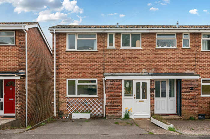 3 Bedroom End Of Terrace House To Rent In Avon Green, Chandler's Ford, Hampshire, SO53