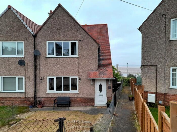 3 Bedroom Semi-Detached House For Sale In Wirral View, Rhewl, Holywell, Flintshire, CH8