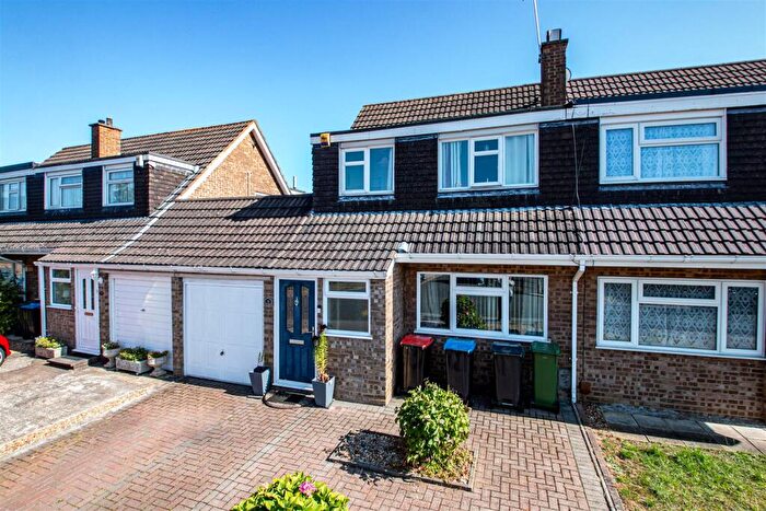 3 Bedroom Detached House To Rent In Tiffany Close, Bletchley, Milton Keynes, MK2