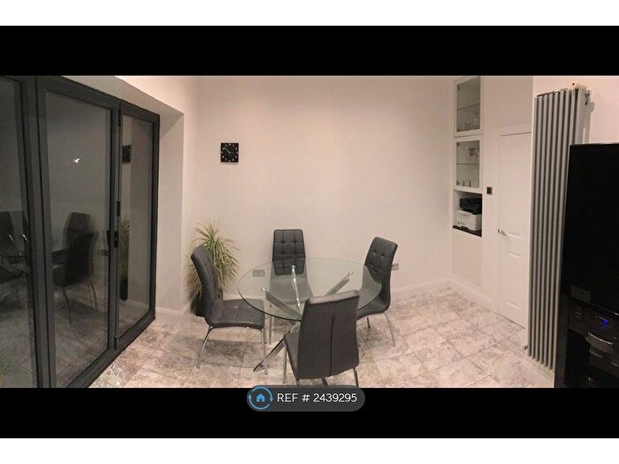 6 Bedroom Detached House To Rent In Bennett Road, Bournemouth, BH8