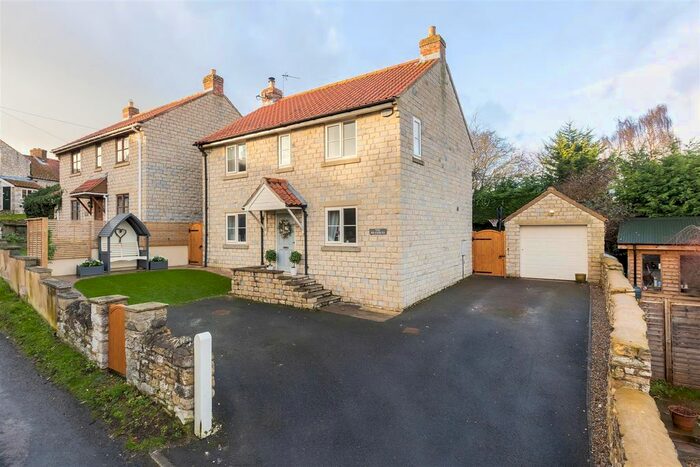4 Bedroom Detached House For Sale In Middle Street, Swinton, Malton, YO17