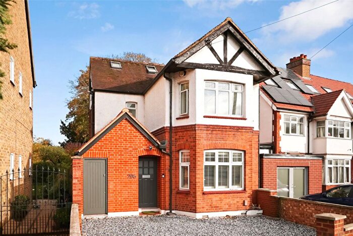 5 Bedroom Detached House For Sale In Uxbridge Road, Hampton Hill, TW12