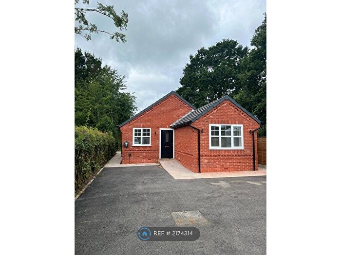 3 Bedroom Bungalow To Rent In Ironstone Road, Burntwood, WS7