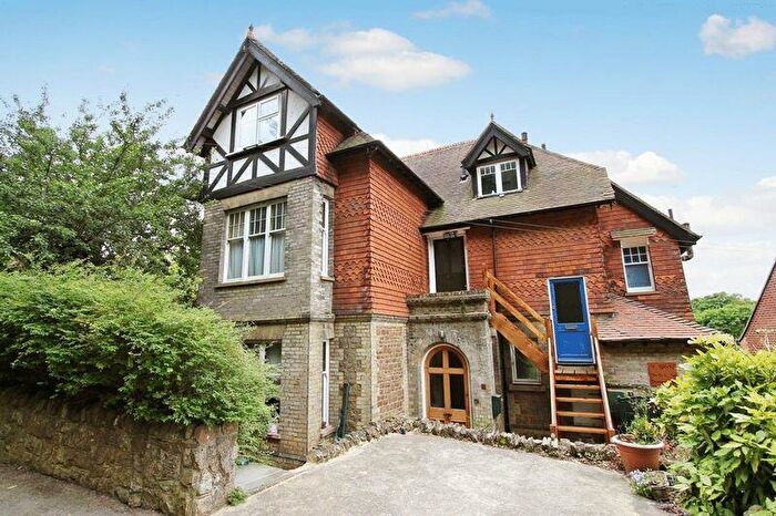 2 Bedroom Apartment To Rent In Deanery Road, Godalming, GU7