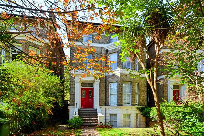 2 Bedroom Apartment To Rent In Beaconsfield Road, London, SE3