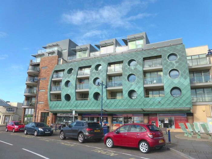 2 Bedroom Flat To Rent In Esplanade, Porthcawl, CF36