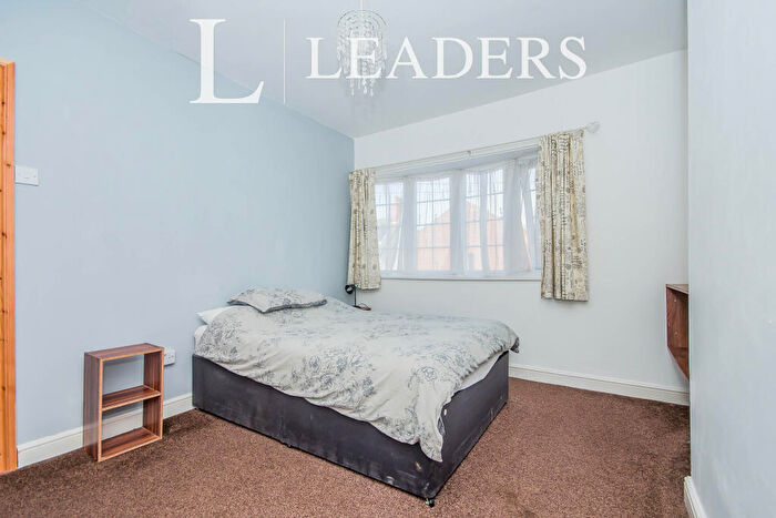 1 Bedroom Flat To Rent In Grosvenor Road, PE25