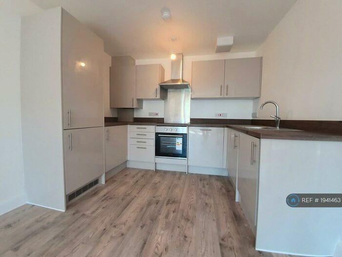 2 Bedroom Flat To Rent In Homa House, Stockport, SK1