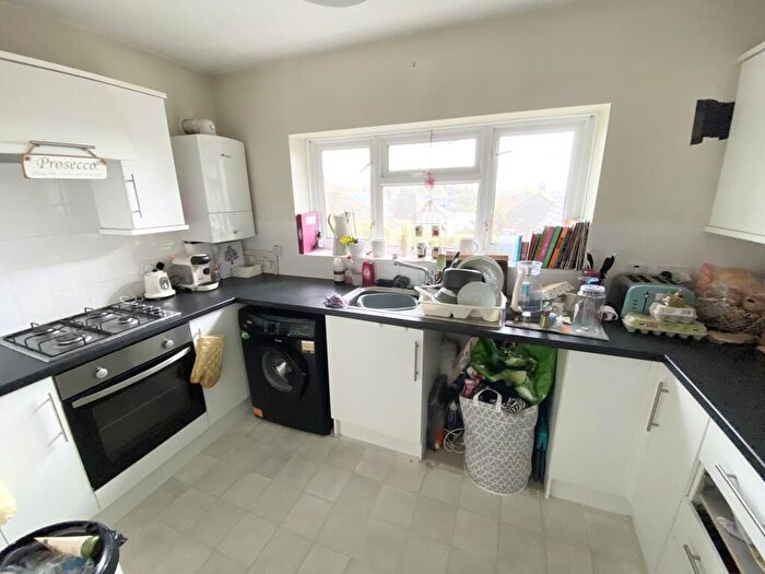 1 Bedroom Flat To Rent In Treharne Close, BN13