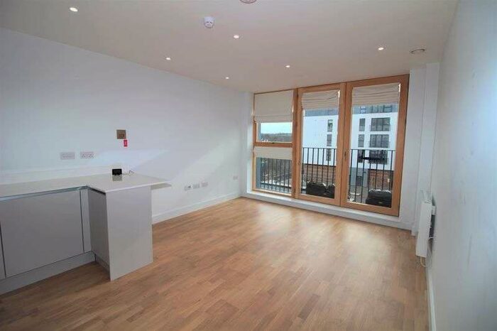 1 Bedroom Property To Rent In Riverside View, Keynsham, BS31