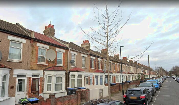 2 Bedroom Terraced House To Rent In Warwick Road, London, N18