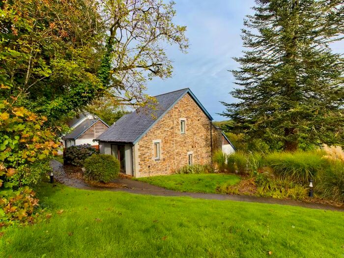 2 Bedroom Cottage For Sale In Bissoe Road, Carnon Downs, Truro, TR3