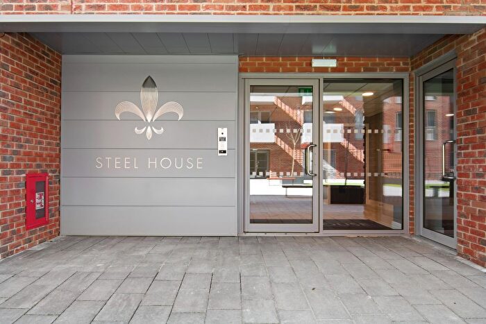 2 Bedroom Flat To Rent In The Metalworks, Slough, SL2