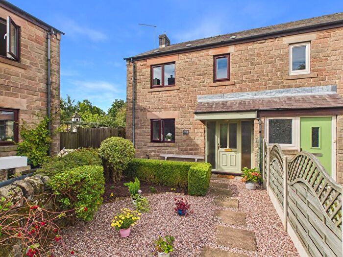 3 Bedroom Semi-detached House For Sale In Annies Close, Birchover, DE4