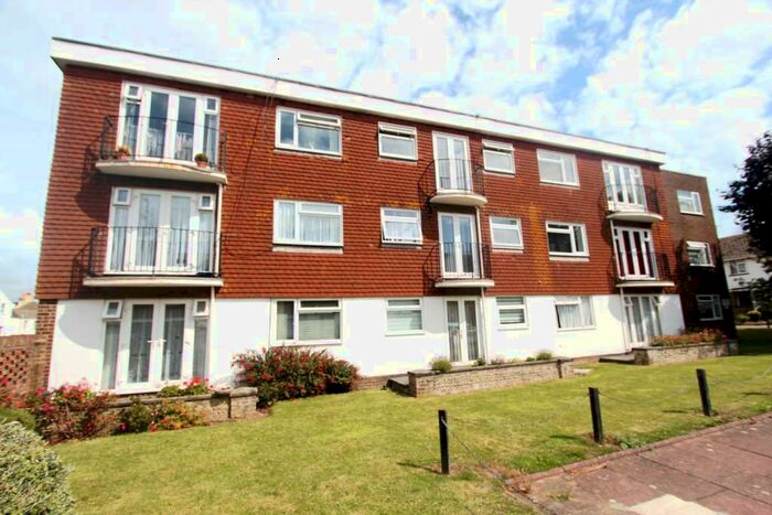 2 Bedroom Flat To Rent In Victoria Park Gardens, Worthing, BN11
