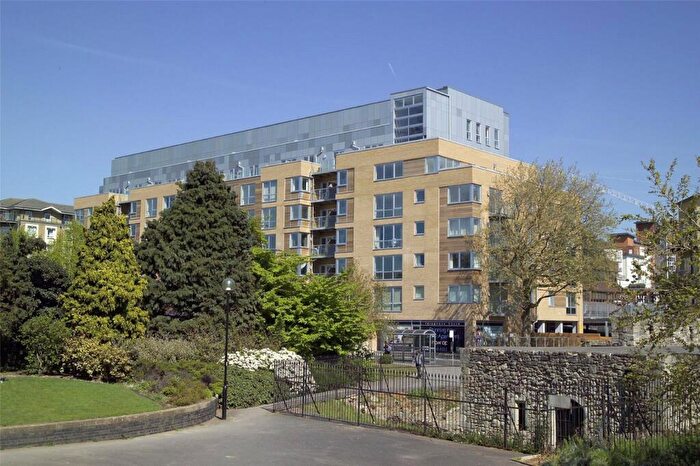 1 Bedroom Flat For Sale In High Street, Southampton, Hampshire, SO14